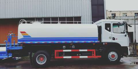 成龙威专汽 打造专用汽车领域的专业力量